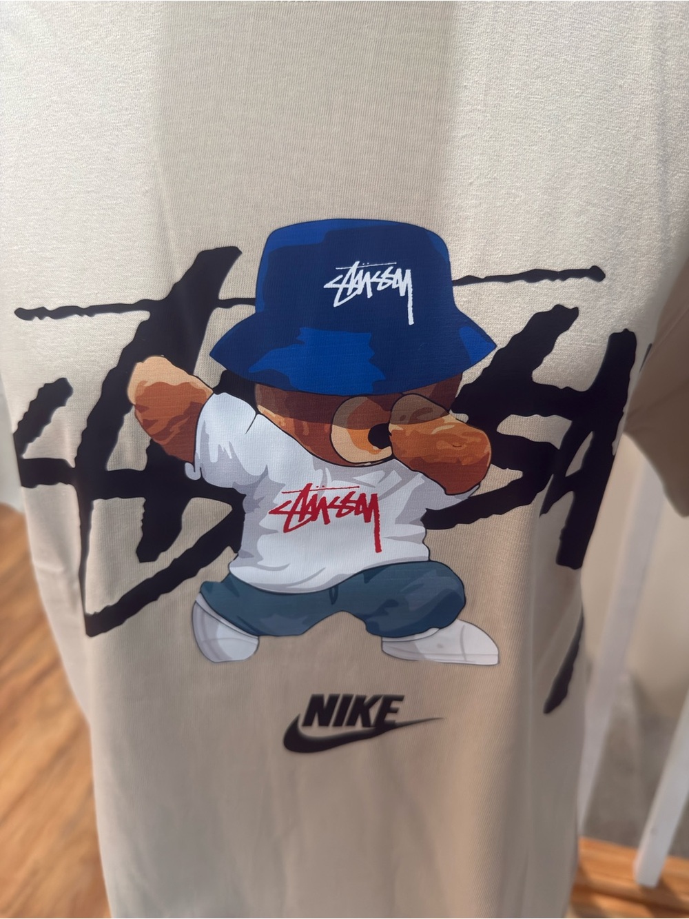 Stüssy x Nike Bear Graphic Tee in Light Beige - Picture 2 of 10